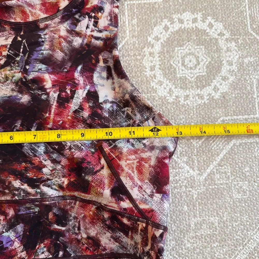 Lululemon Everlux High Neck Top Abstract Print Size 2‎